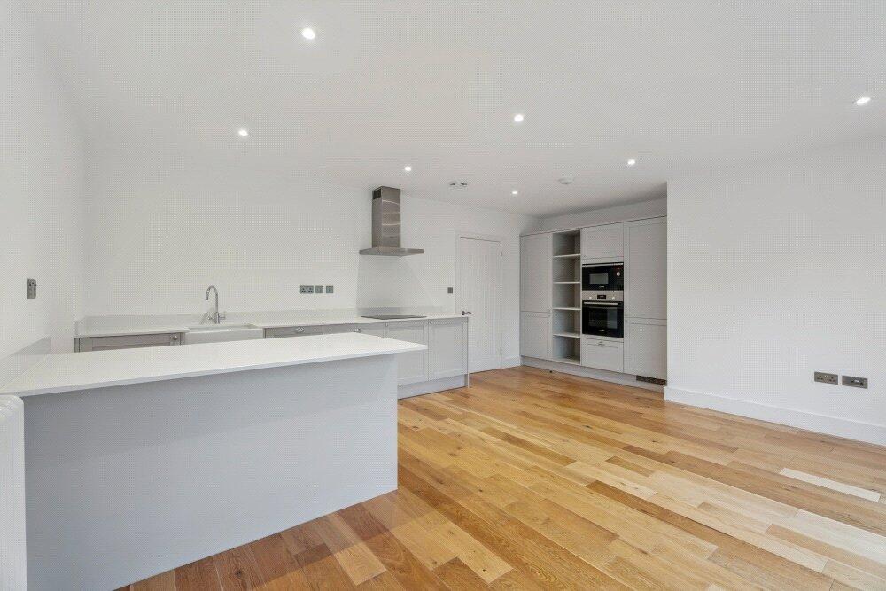 Kitchen/Dining (11)