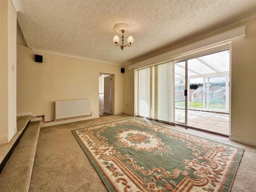 e137e6b3-image_picker_16B78439-889E-4E27-851A-2F86