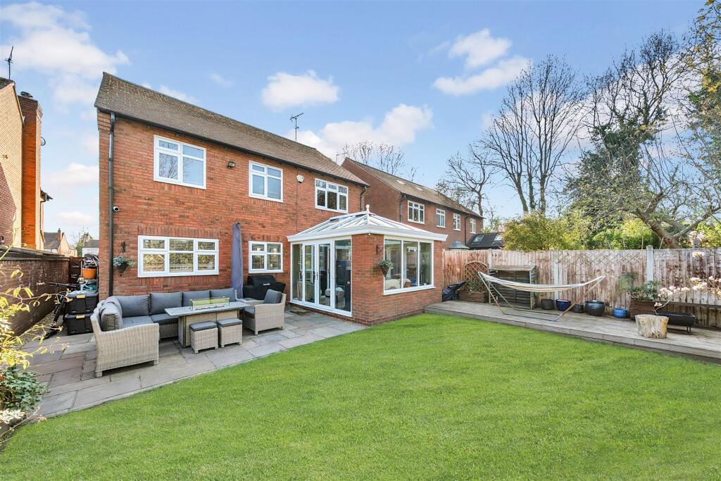 Lapworth Oaks garden.jpg