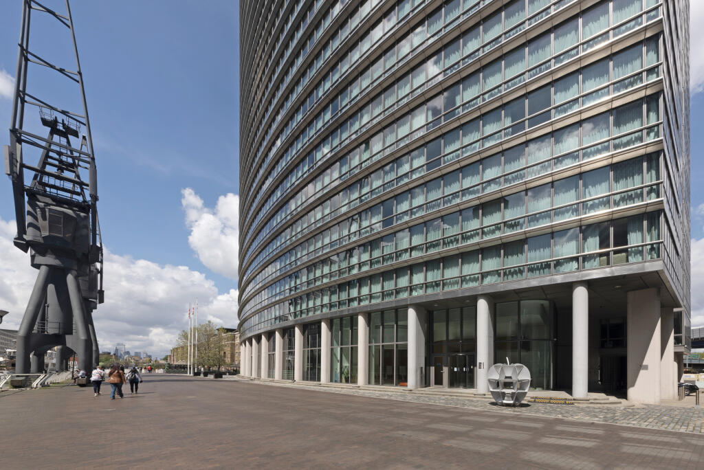 ONE WEST INDIA QUAY