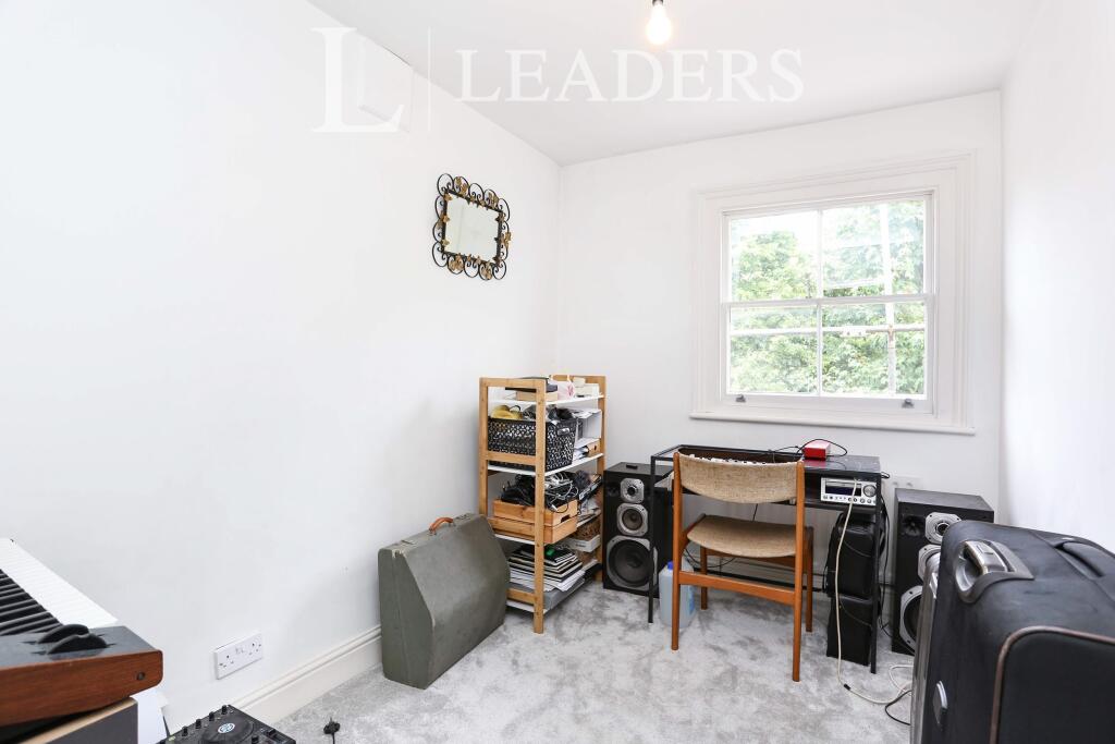 bedroom2