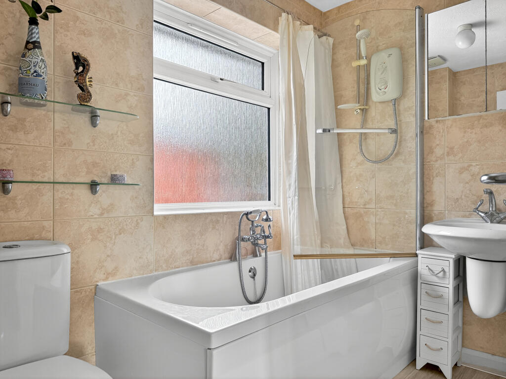 Photo 03-11-2025, 15 35 18