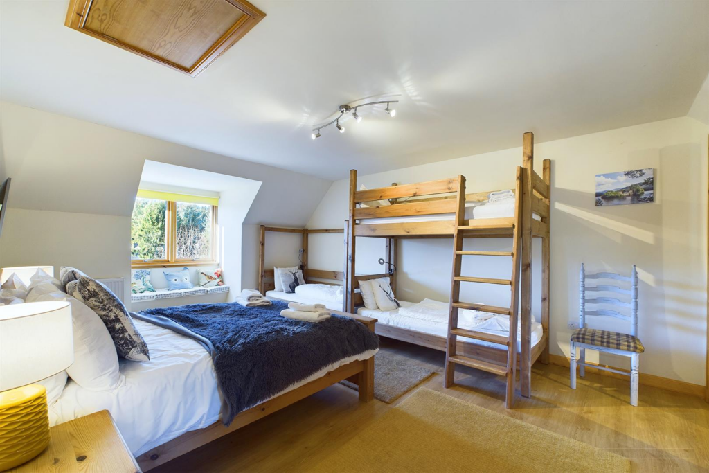 Forest Trail Lodge-30.png