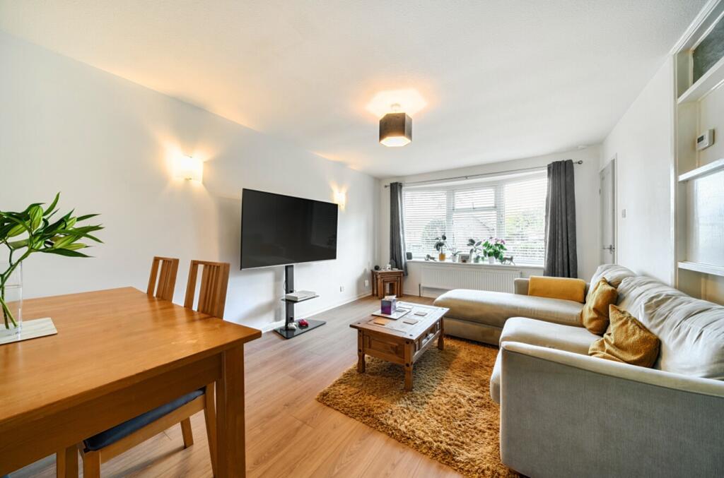 1373575-3-68ffbd7dcc908