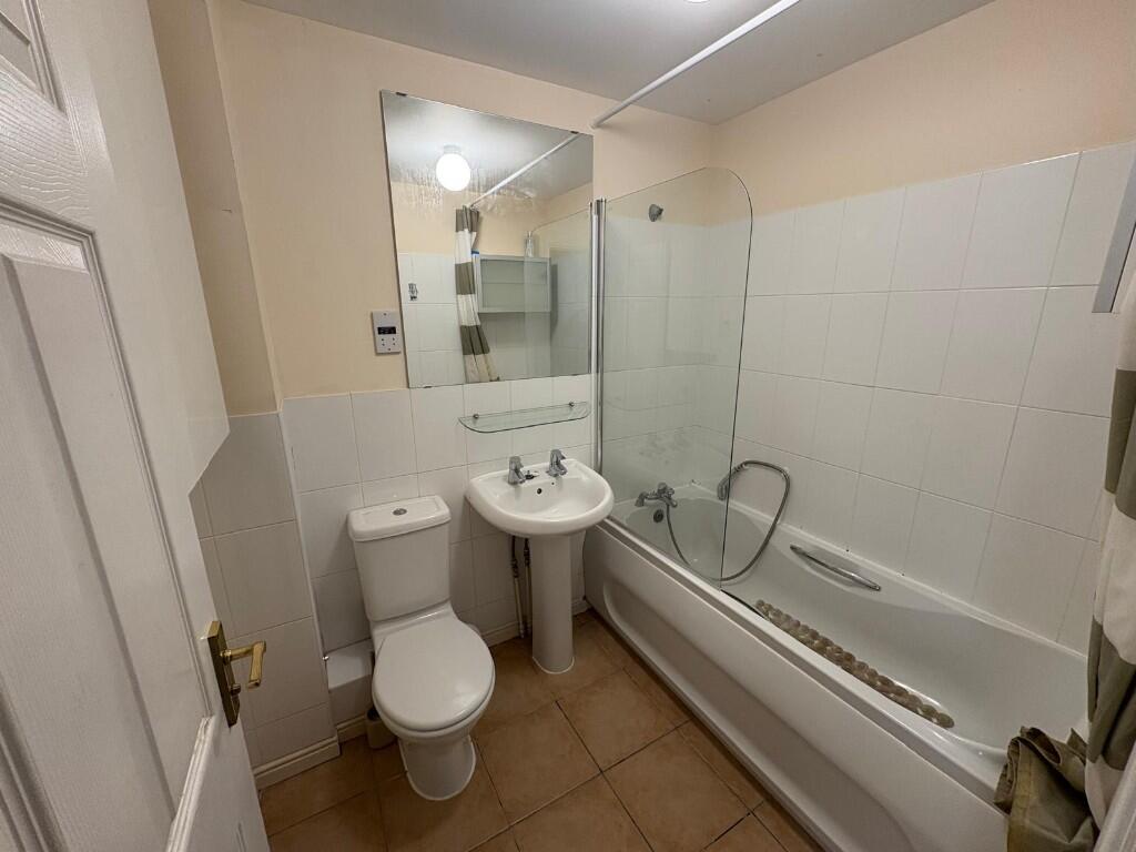 Family bathroom