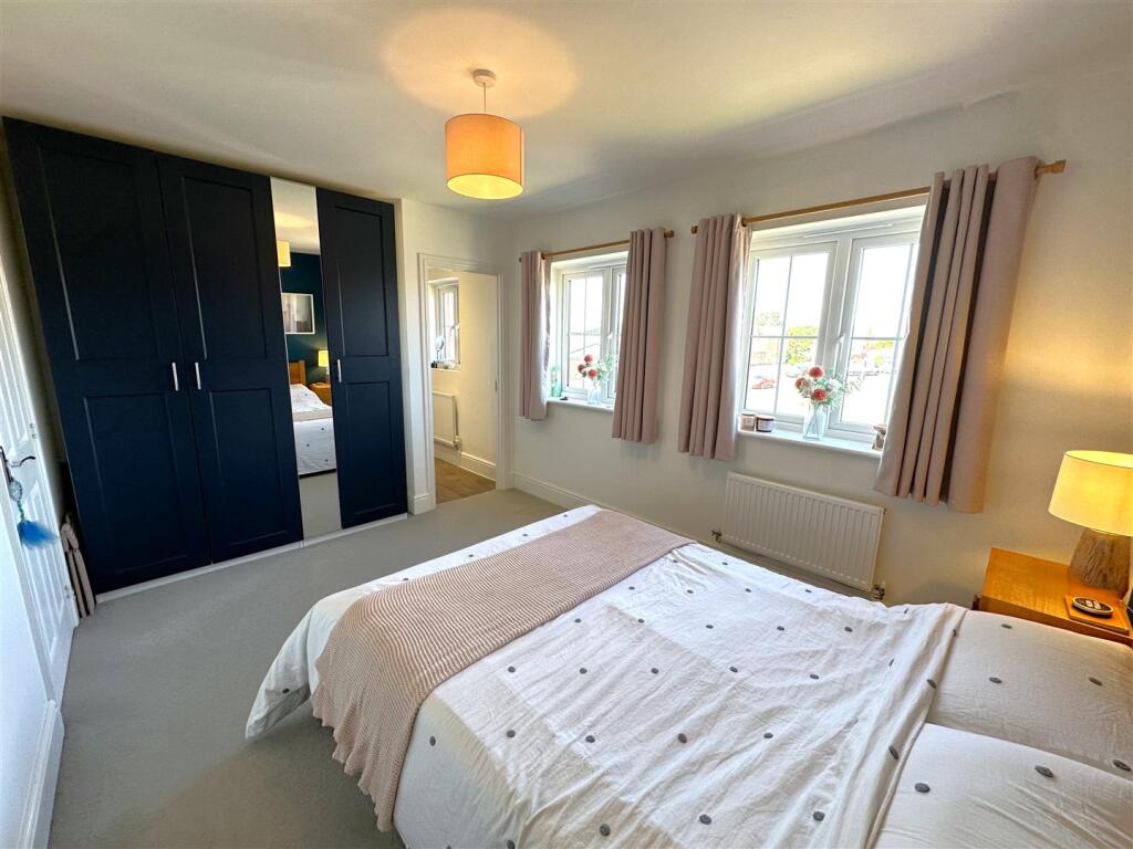 Bedroom One Into En-Suite 847