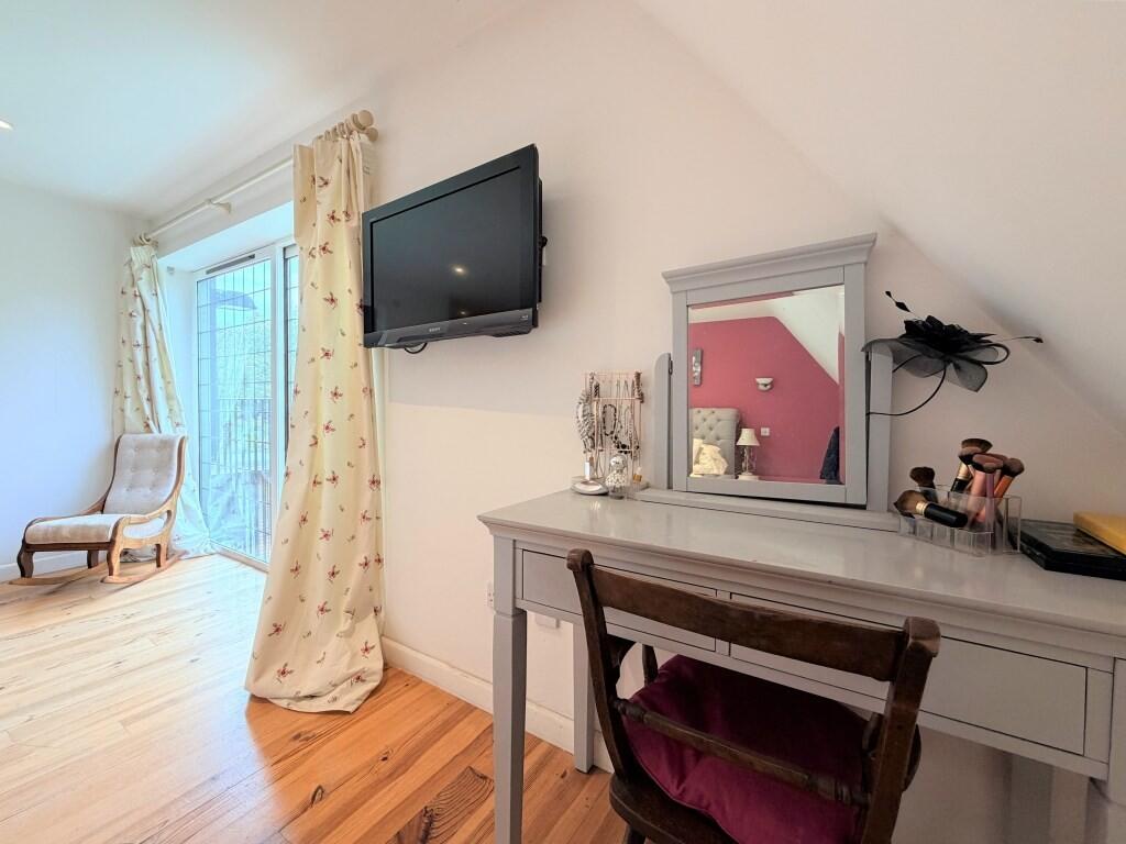 PRINCIPAL BED4