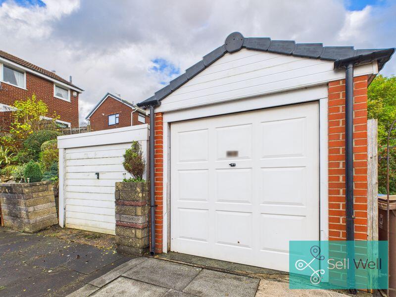 Detached Garage