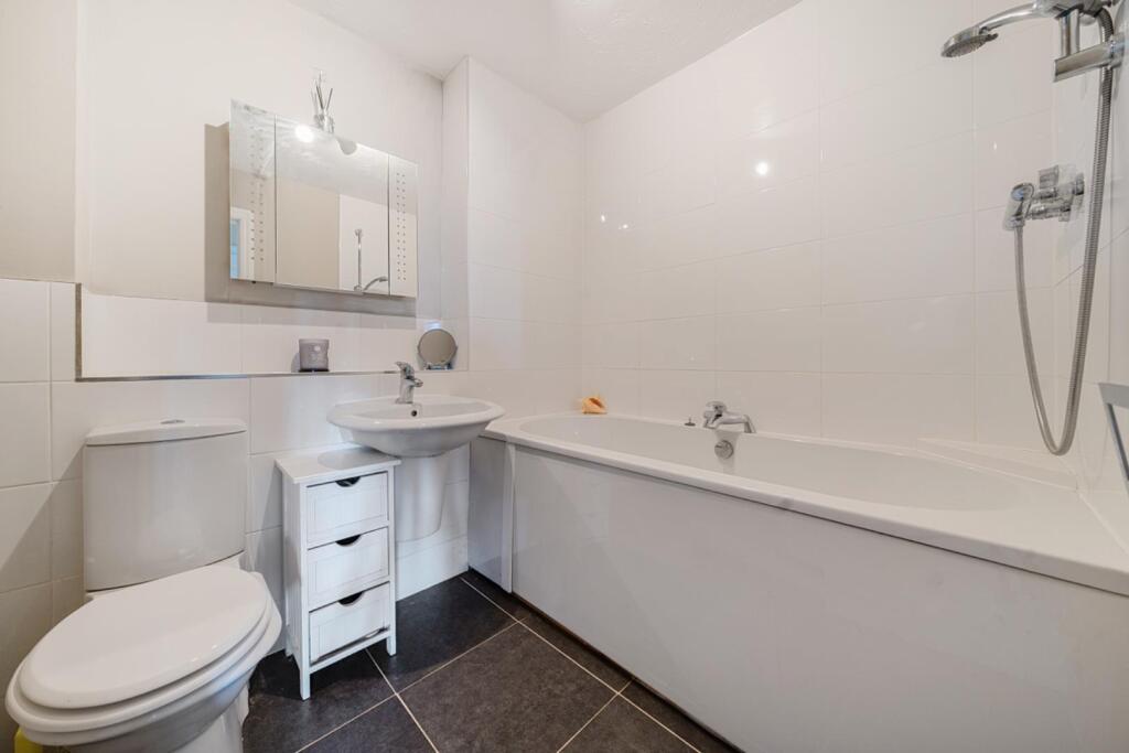 11-681b7f0b45c73-1286163-ARW-11 .jpg