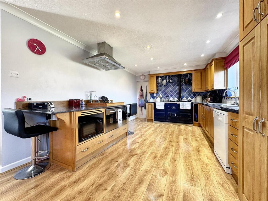Kitchen/Diner/Family Room