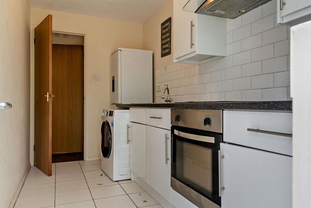 8652546-interior16-800.jpg