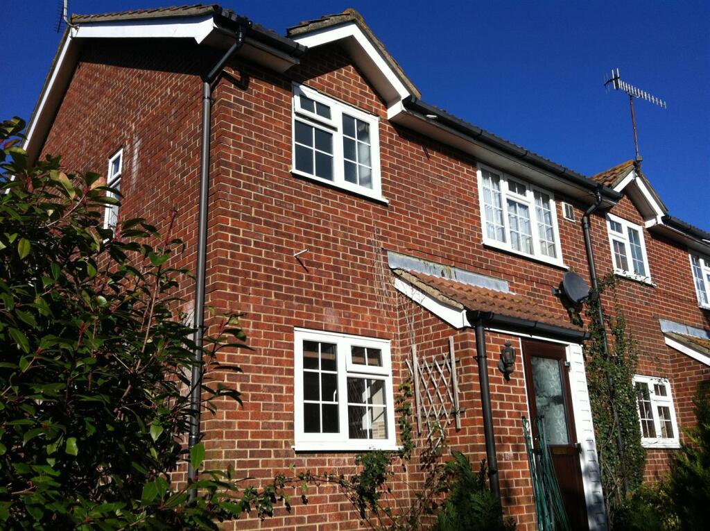 outside shot snowdon close.jpg