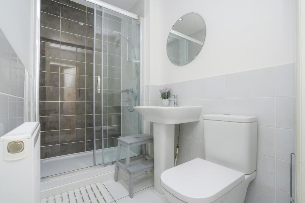 9 Waddington Drive, Snaith, DN14 9FA_DSC00853.jpg