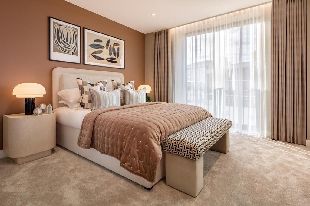 Sumptuous second bedroom