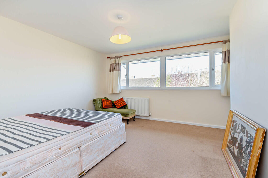 8640619-interior0...