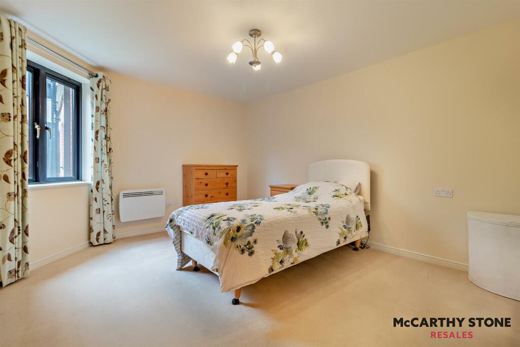 8592343-interior10-800.jpg