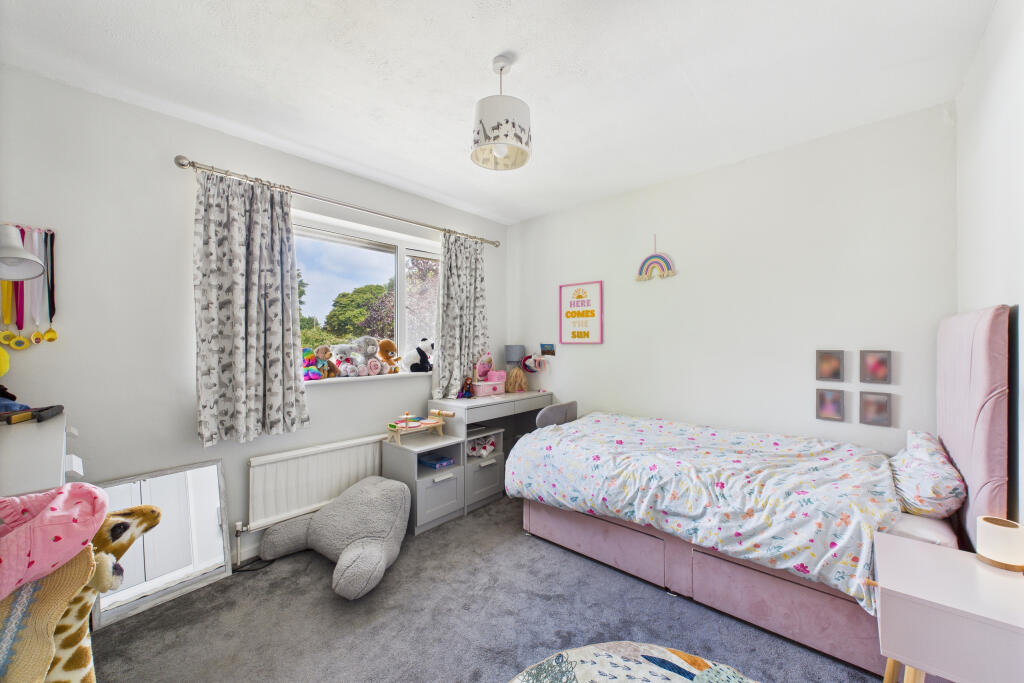 CAM05454G0-PR0038-STILL003