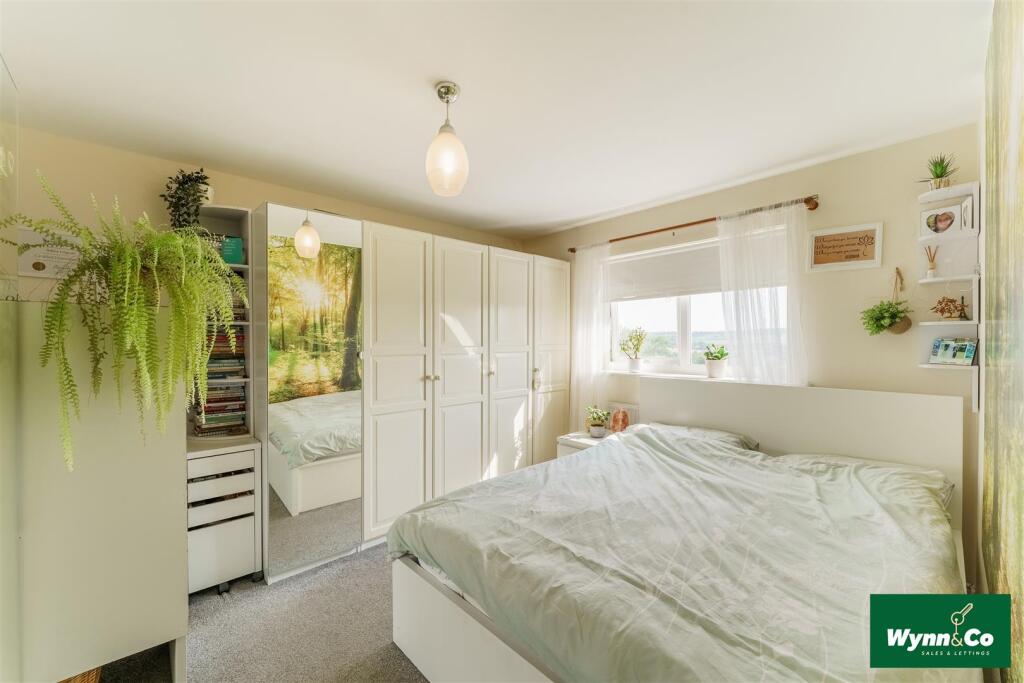 31 Devon Grove-1027L.jpg