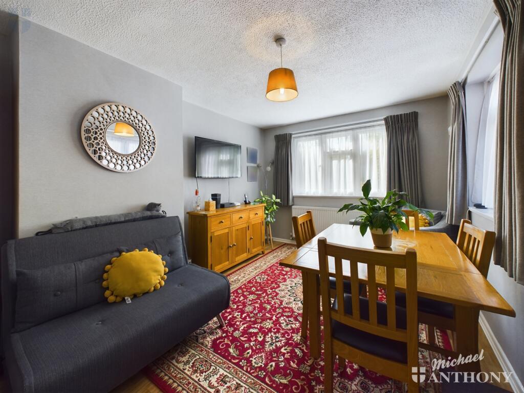 CAM03852G0-PR0046-STILL001