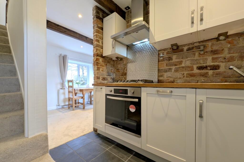 Winter Hill EweMove Brighouse Southowram (27)