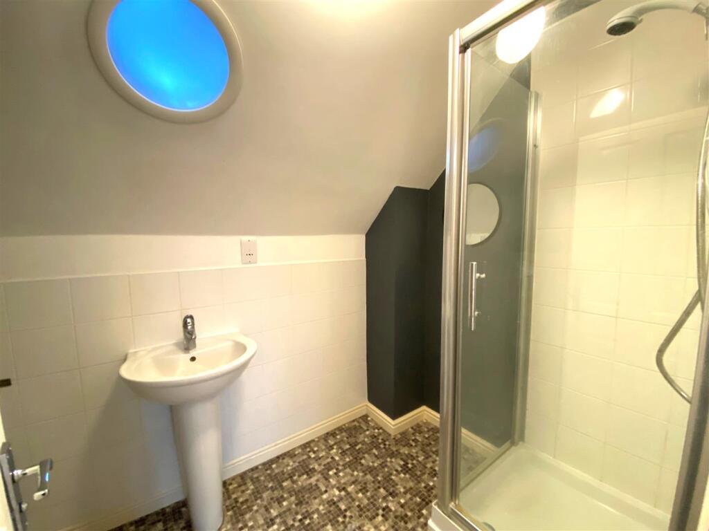 Ensuite.jpg