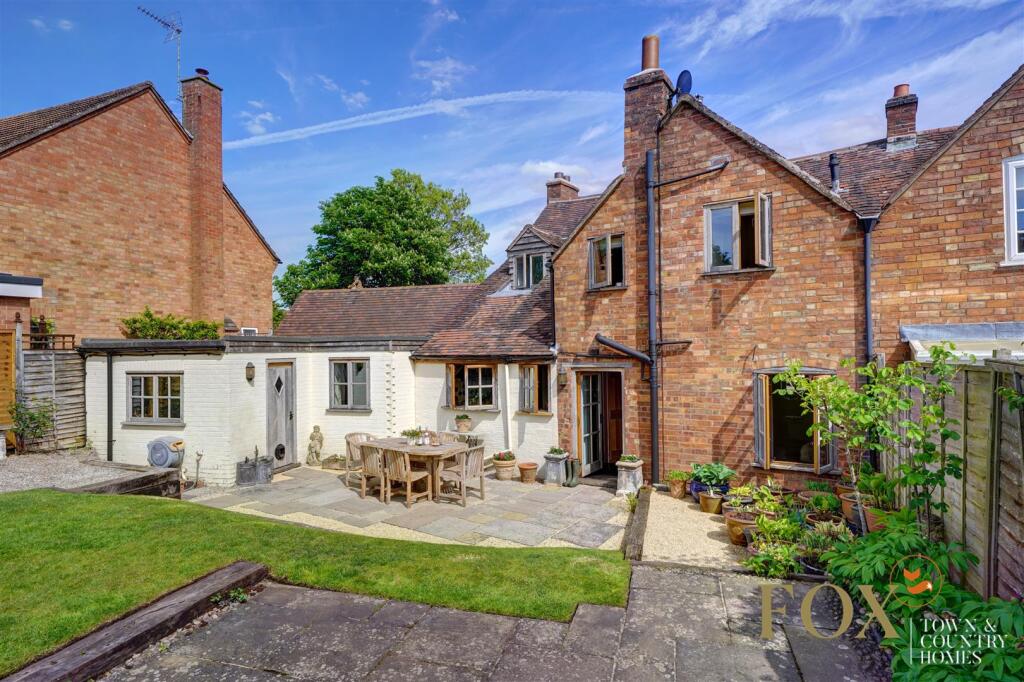 Folly Cottage (44).jpg