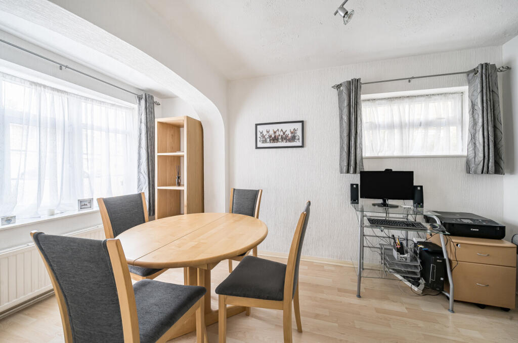 1356933-13-68e500...