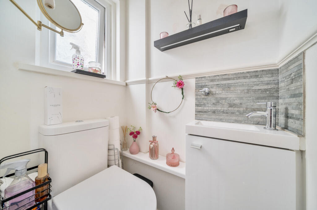 1359205-12-68d54c...