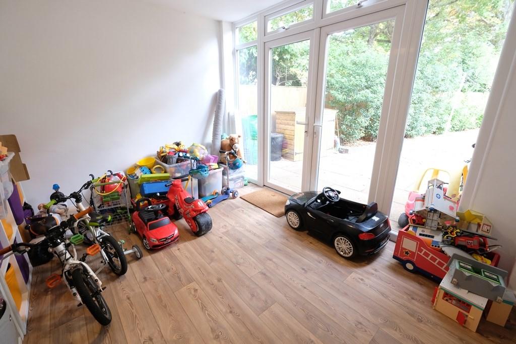 PLAYROOM 