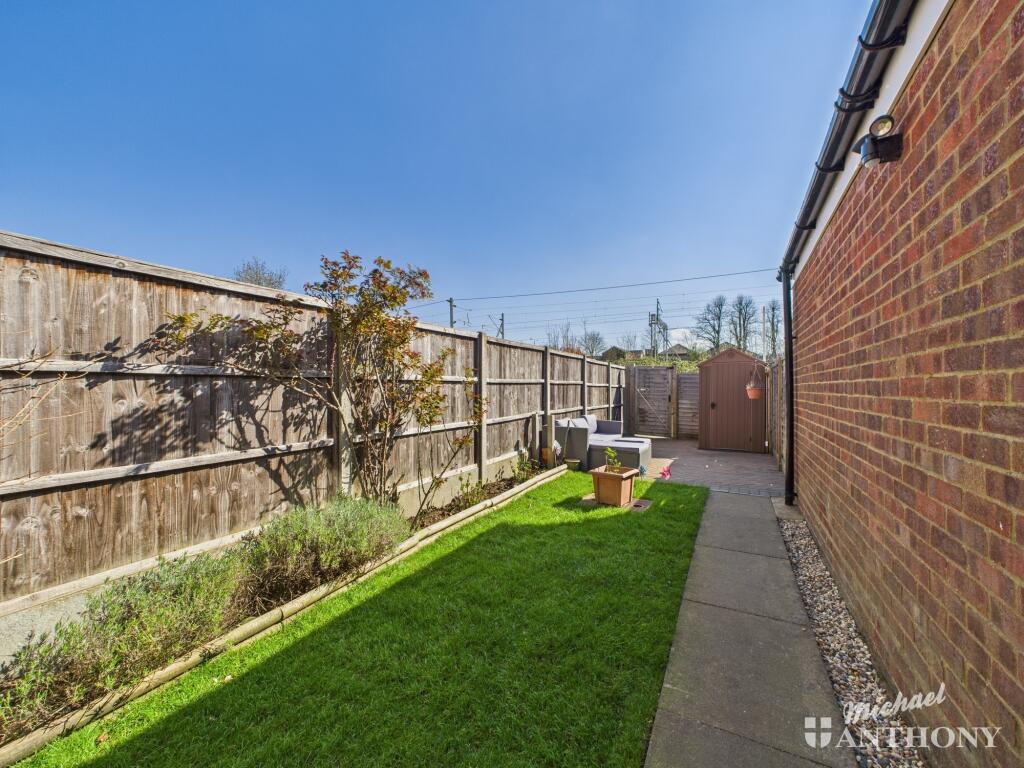 CAM02773G0-PR0270-STILL022