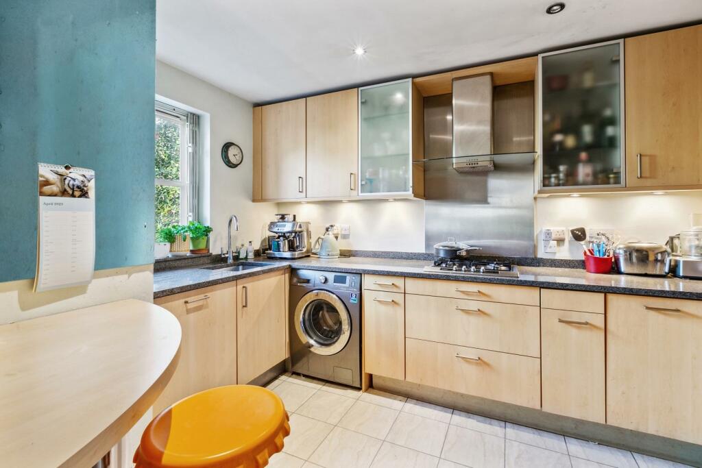 Kitchen / Breakfast Room