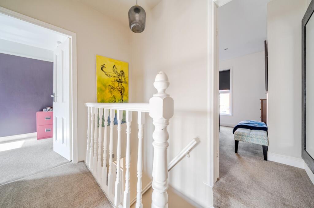 1360885-7-68dbe0782d091