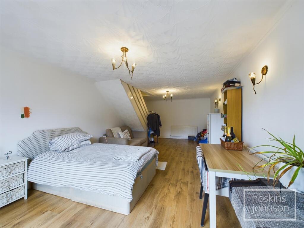 Living Room/Bedroom 3