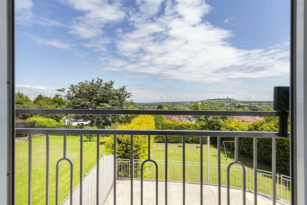 Bramleys Estate Agents - Butternab Road (61).jpg