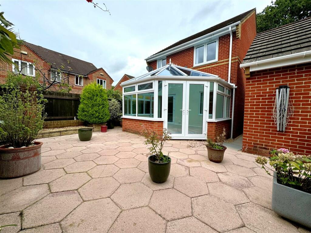 garden 2.jpg