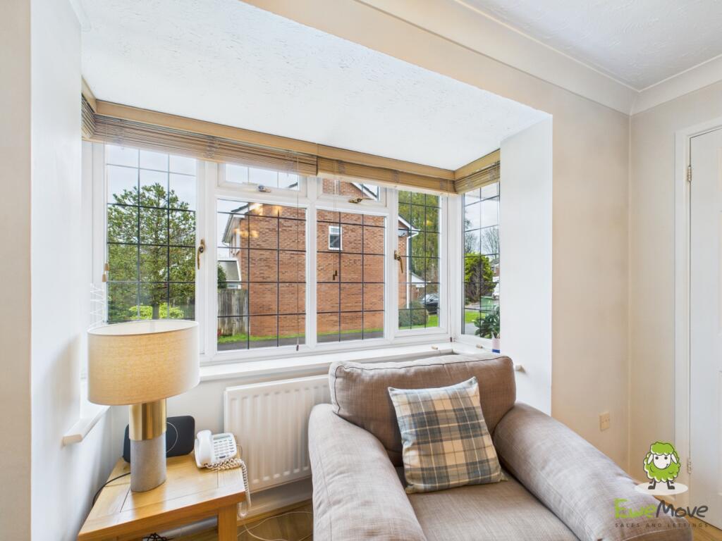 EweMove Estate Agents Basingstoke - Wood Close - L