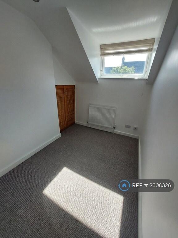 Bedroom 2 (Second Floor)