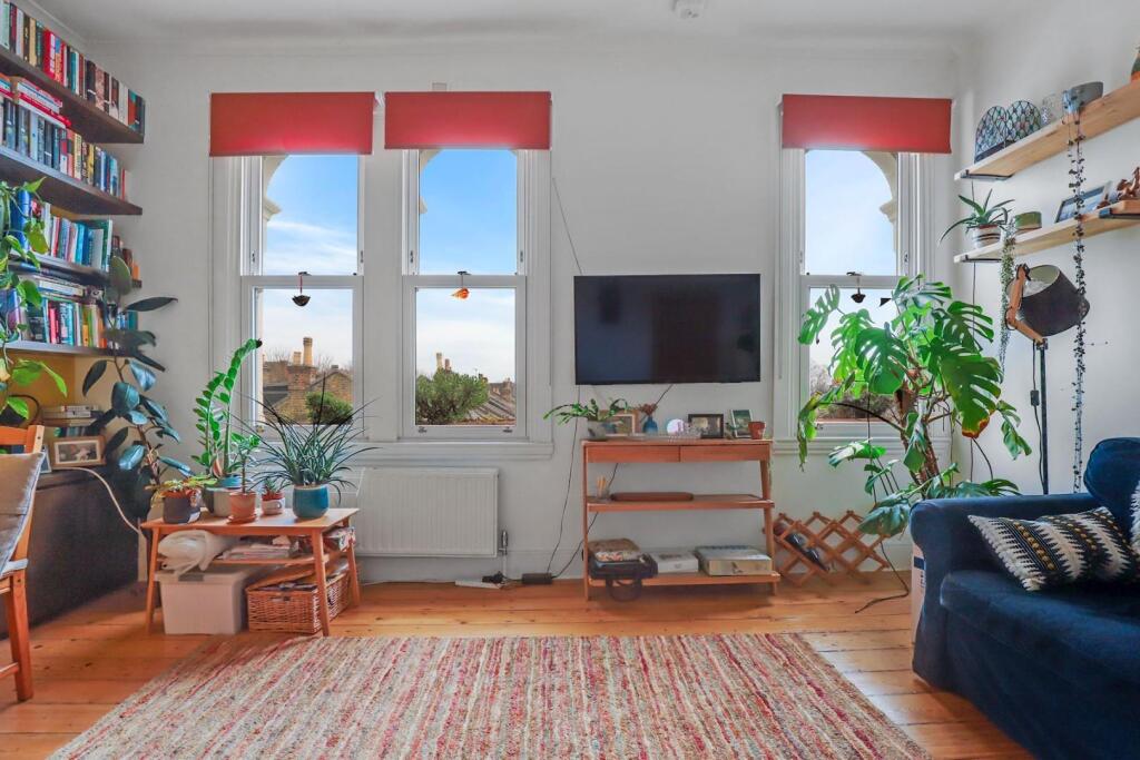 03-6e37JHPropWpen - 3c Mosslea Road - 7-medium.jpg