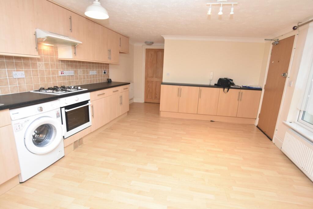 Lounge/Kitchen