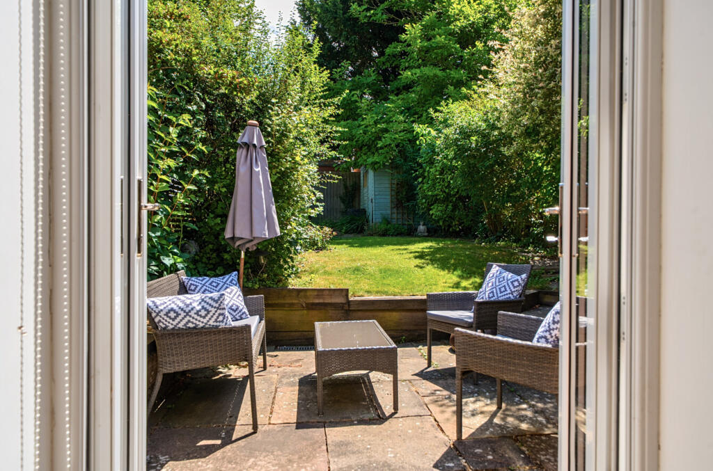 1318278-25-6863f0...