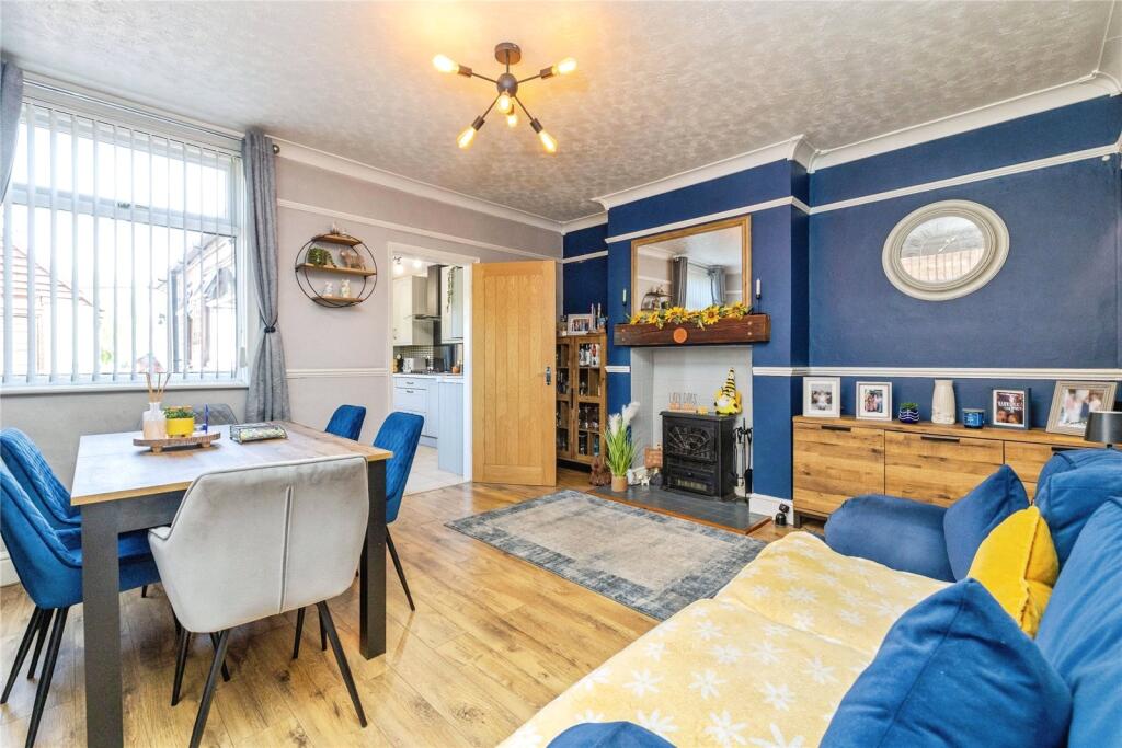 Dining/Family Room