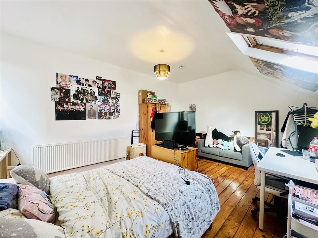 Bedroom 6