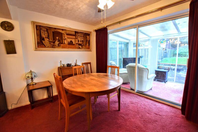 Lounge/Diner