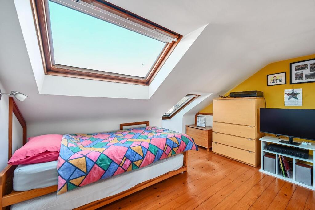 bedroom.jpg