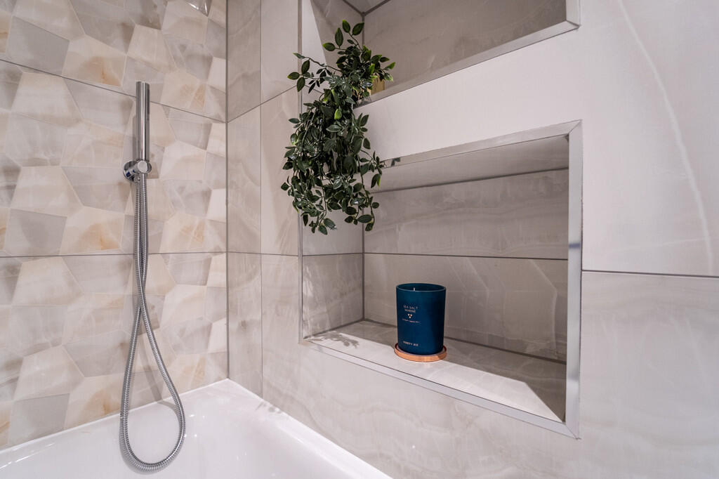 IMG_11760_33_larg...