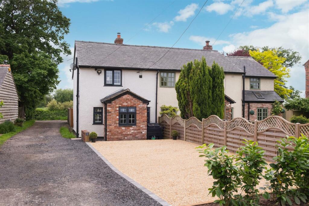 1 Woodbine Cottages-030.jpg