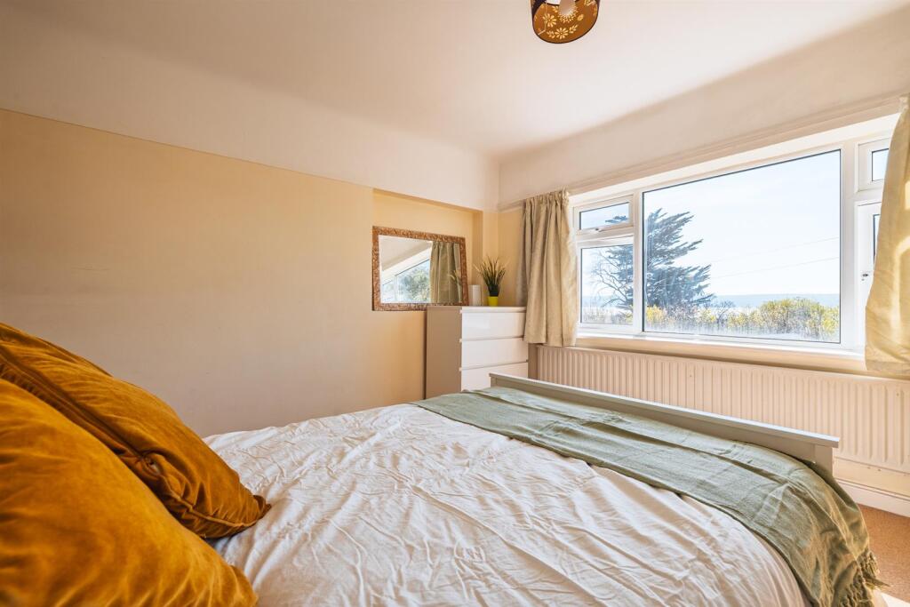 9 Greenfield Ln-12.jpg