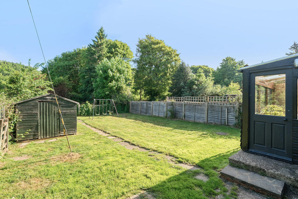 1294525-7-6826ec7...