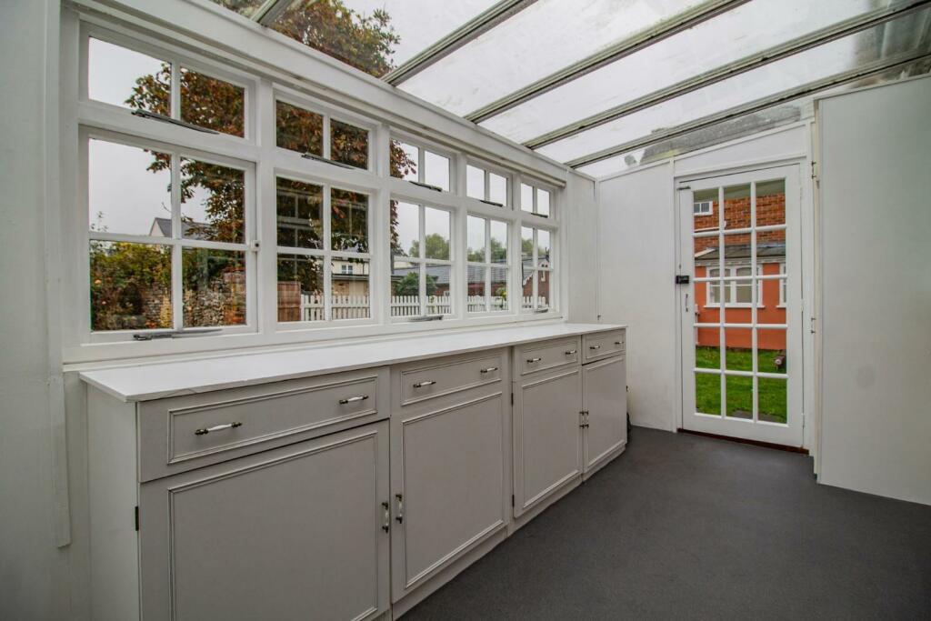 Garden / Utility Room