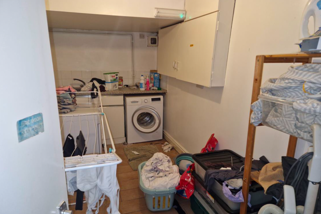 UTILITY ROOM 